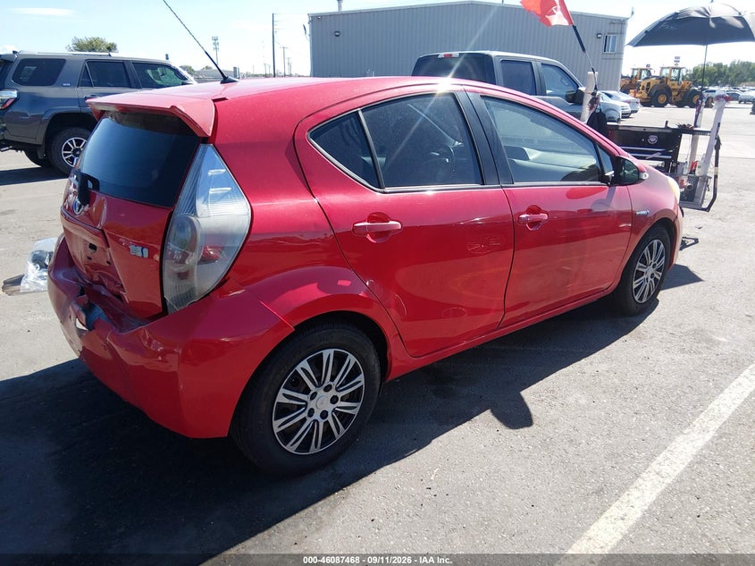 Vin: jtdkdtb30c1013898, lot: 46587075, toyota prius c one 20124