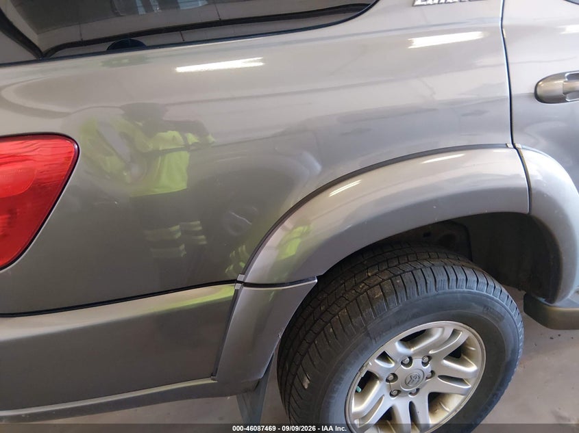 2006 TOYOTA SEQUOIA auction photo 6