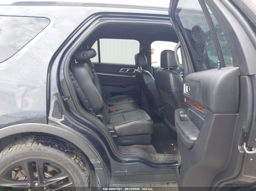 2017 FORD EXPLORER LIMITED · Photo 8