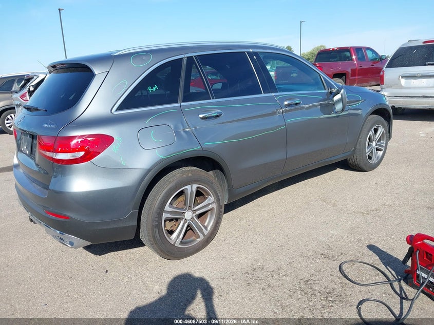 Vin: wdc0g4kb6hf146567, lot: 46587111, mercedes-benz glc 300 4matic 20174