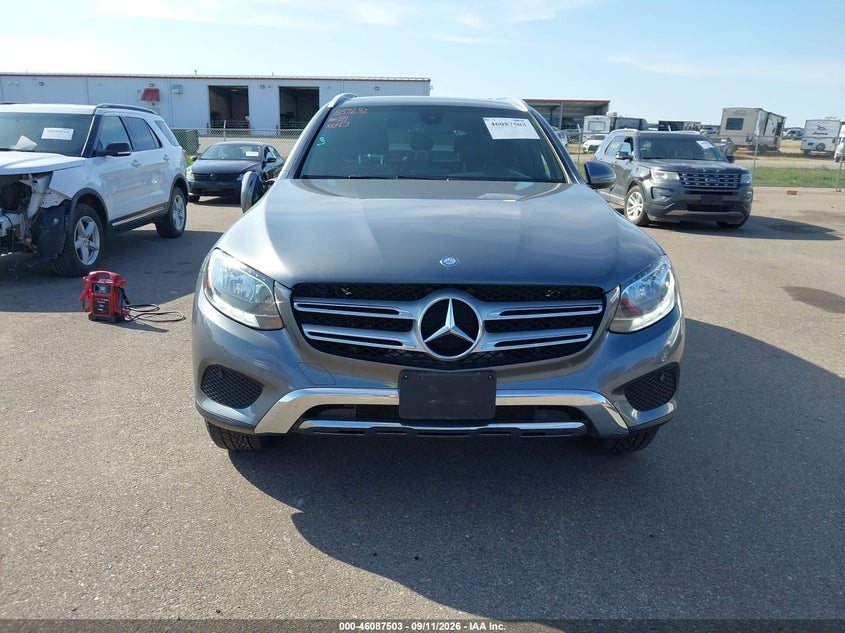 MERCEDES-BENZ GLC 300 - zdjęcie 12