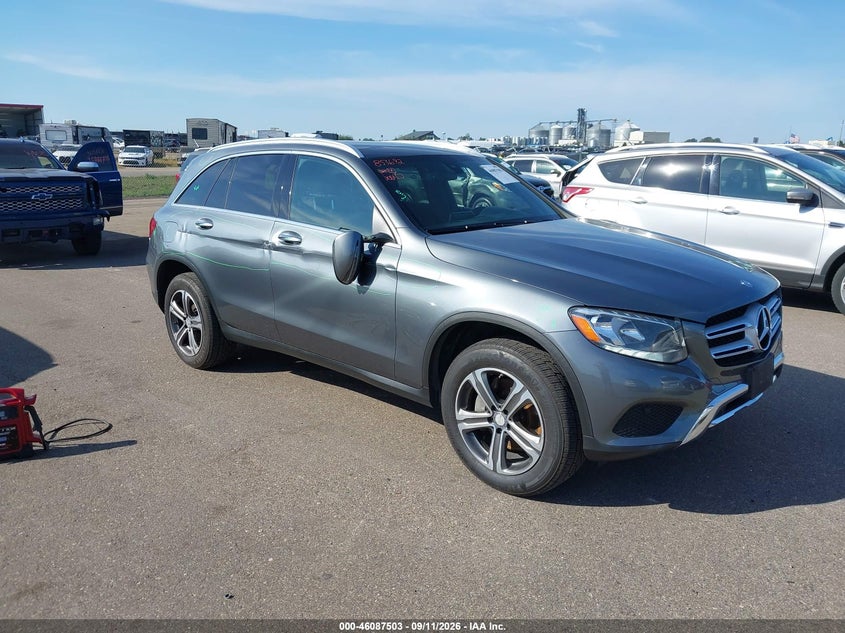 MERCEDES-BENZ GLC 300 - zdjęcie 6