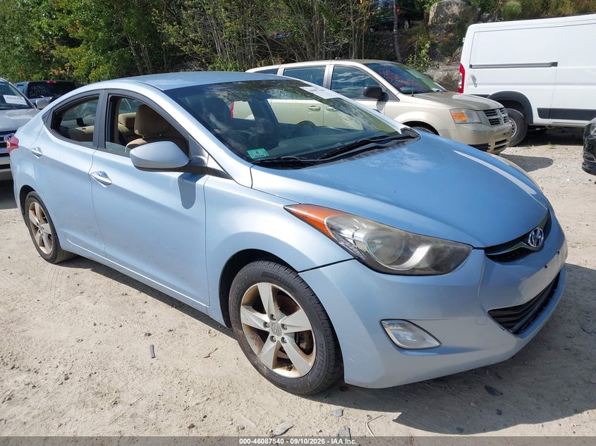 2013 HYUNDAI ELANTRA auction photo 1