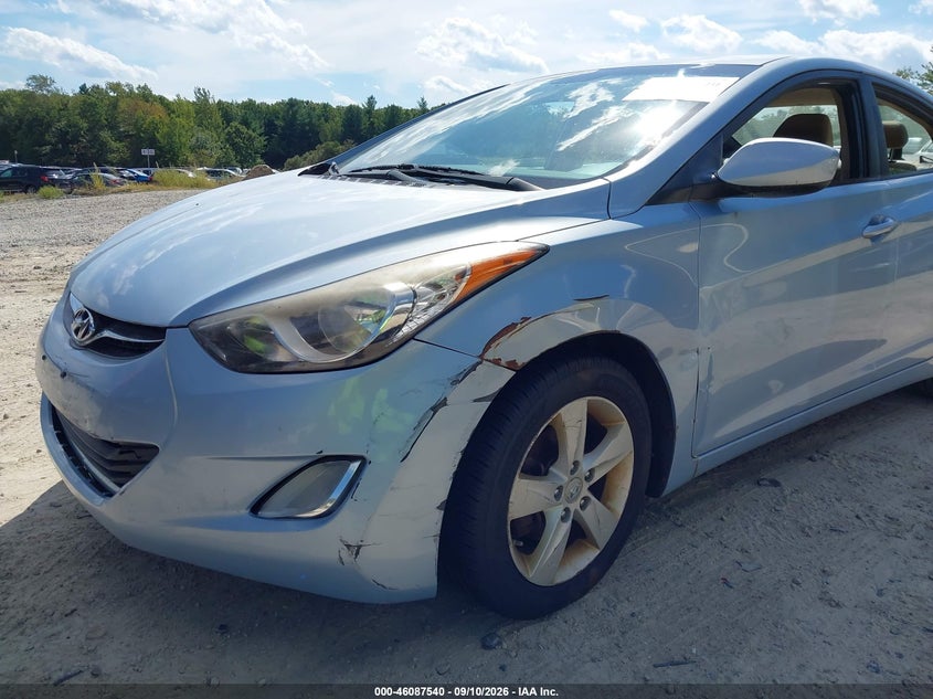 2013 HYUNDAI ELANTRA auction photo 6