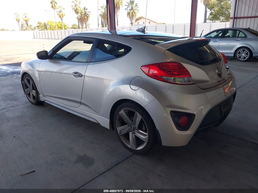 2013 HYUNDAI VELOSTER auction photo 3