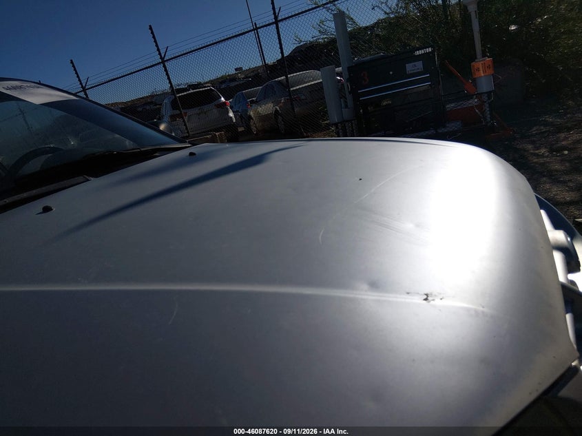 2002 HYUNDAI ACCENT auction photo 6