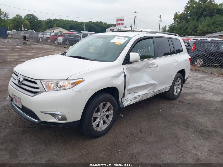 Vin: 5tdbk3ehxcs149102, lot: 46587278, toyota highlander base v6 20122