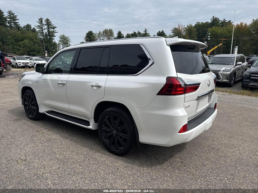 2016 LEXUS LX 570 auction photo 3