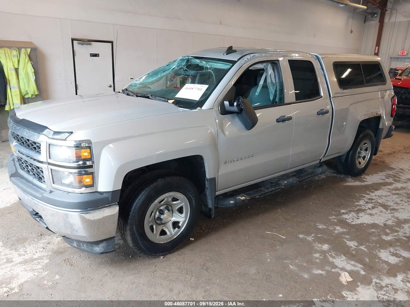 2015 Chevrolet Silverado, Переворот, IAAI, VIN 1GCRCPEC8FZ320729 — фото 2