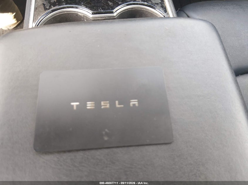 TESLA MODEL Y - zdjęcie 11