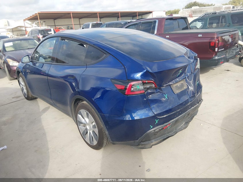 TESLA MODEL Y - zdjęcie 3
