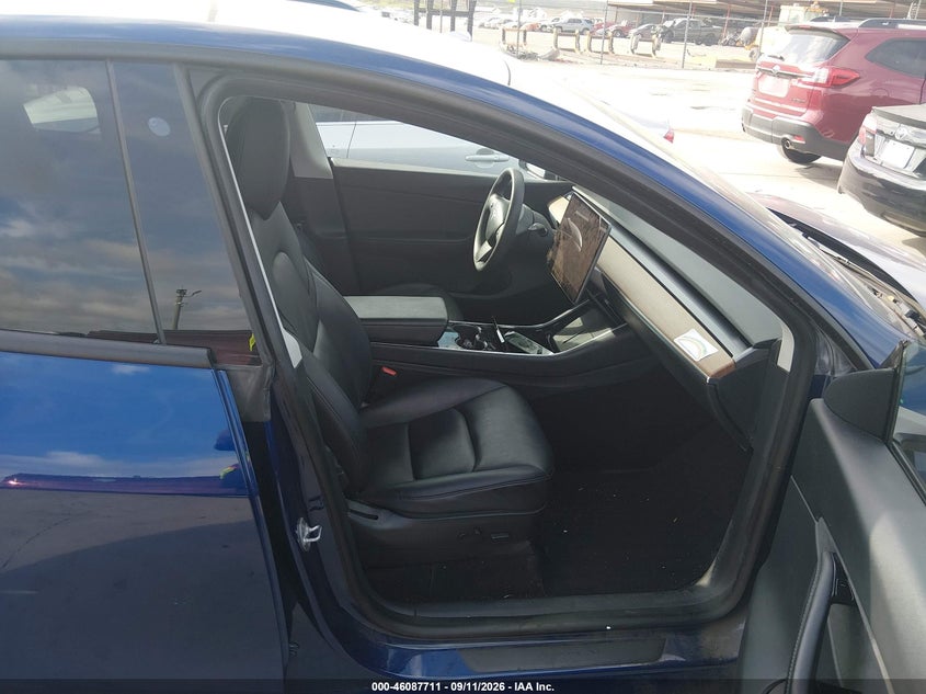 TESLA MODEL Y - zdjęcie 5