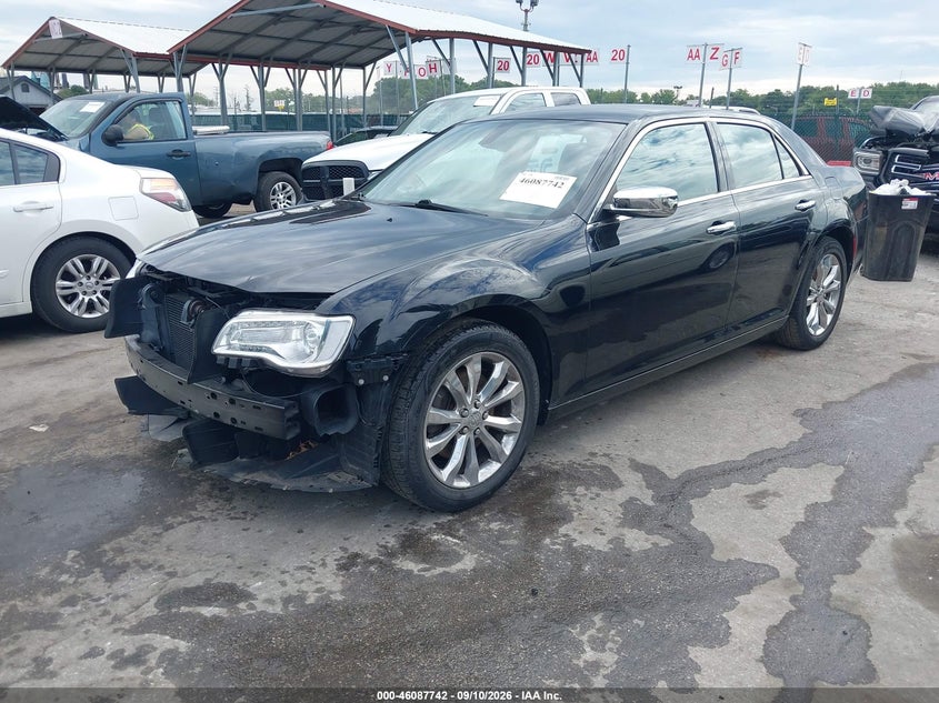 2018 Chrysler 300, Front & Rear, IAAI, VIN 2C3CCAKG5JH127493 — photo 2
