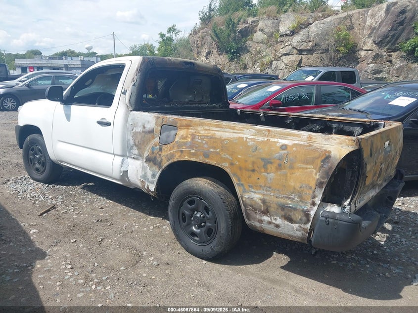 2014 TOYOTA TACOMA auction photo 3
