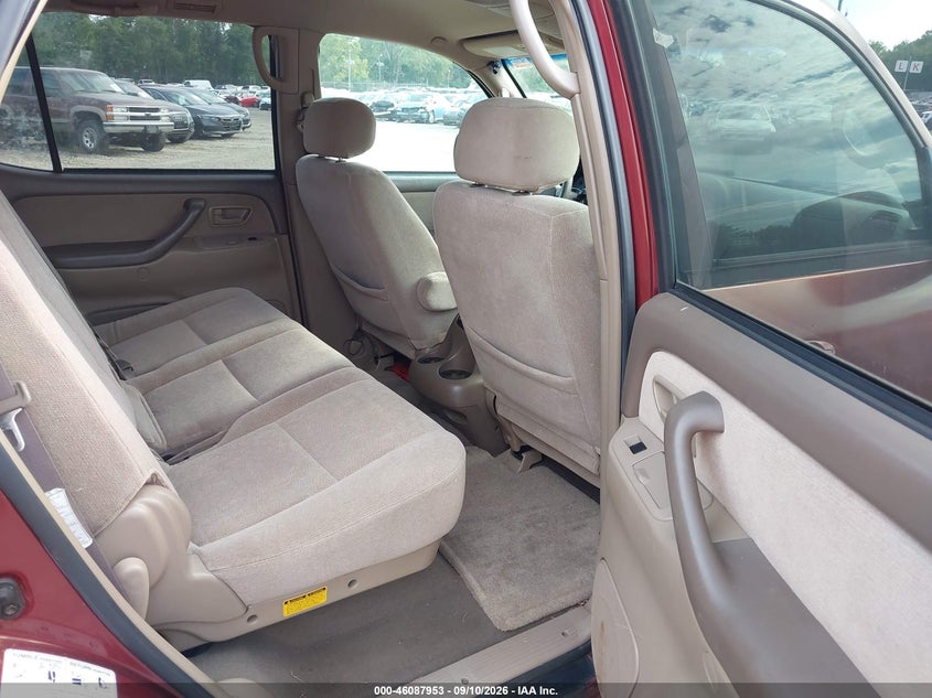 2004 TOYOTA SEQUOIA auction photo 8