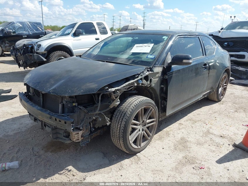 2011 SCION TC · Фото 2