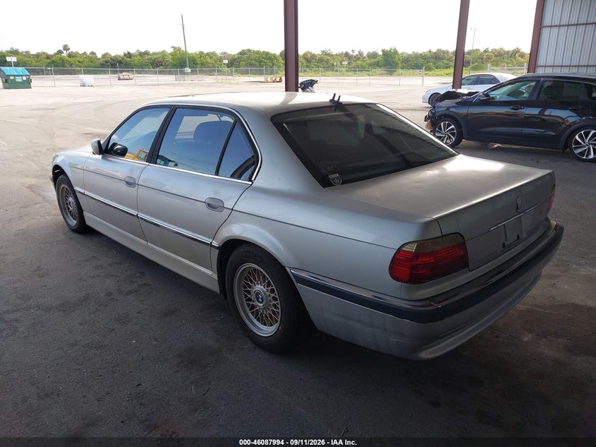 2001 BMW 740IL auction photo 3