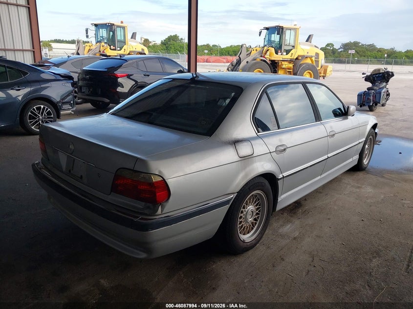 2001 BMW 740IL auction photo 4
