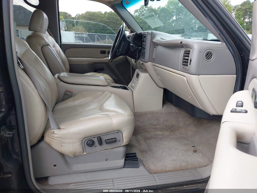 2000 GMC YUKON XL 1500 auction photo 5
