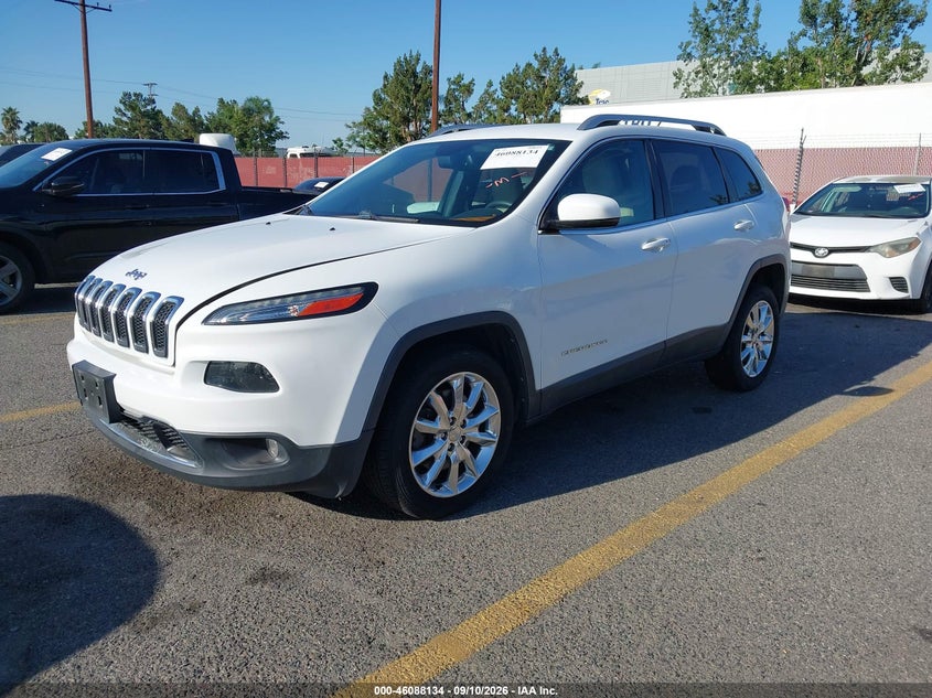 2015 Jeep Cherokee, Normal Wear & Tear, IAAI, VIN 1C4PJLDS7FW516953 — photo 2