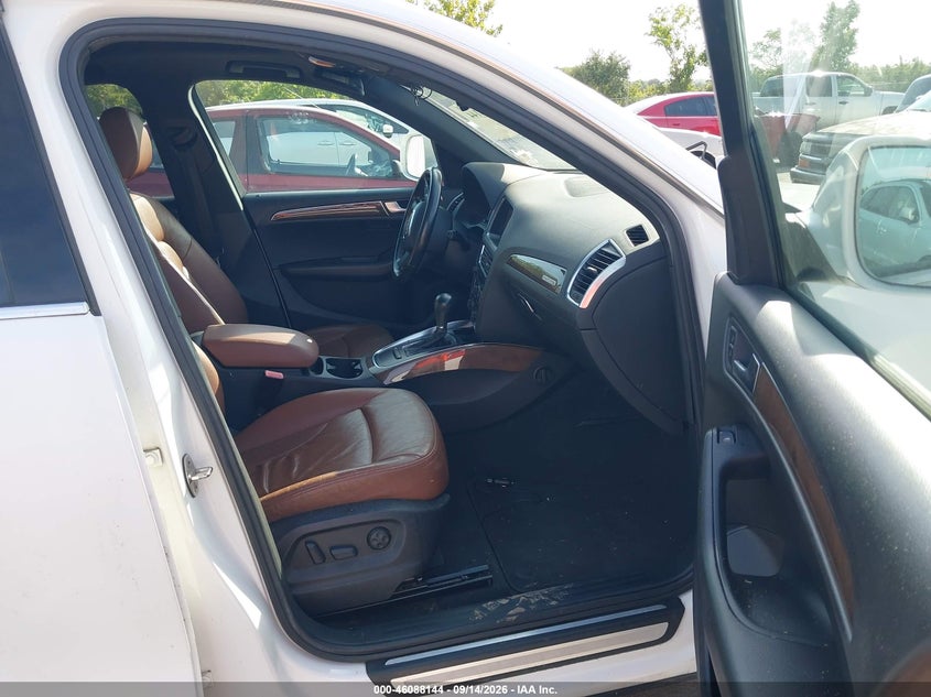 AUDI Q5 2010 VIN WA1LKAFP2AA070509