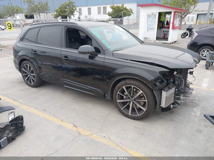 AUDI Q7 - zdjęcie 1