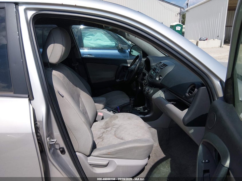 2011 TOYOTA RAV4 auction photo 5