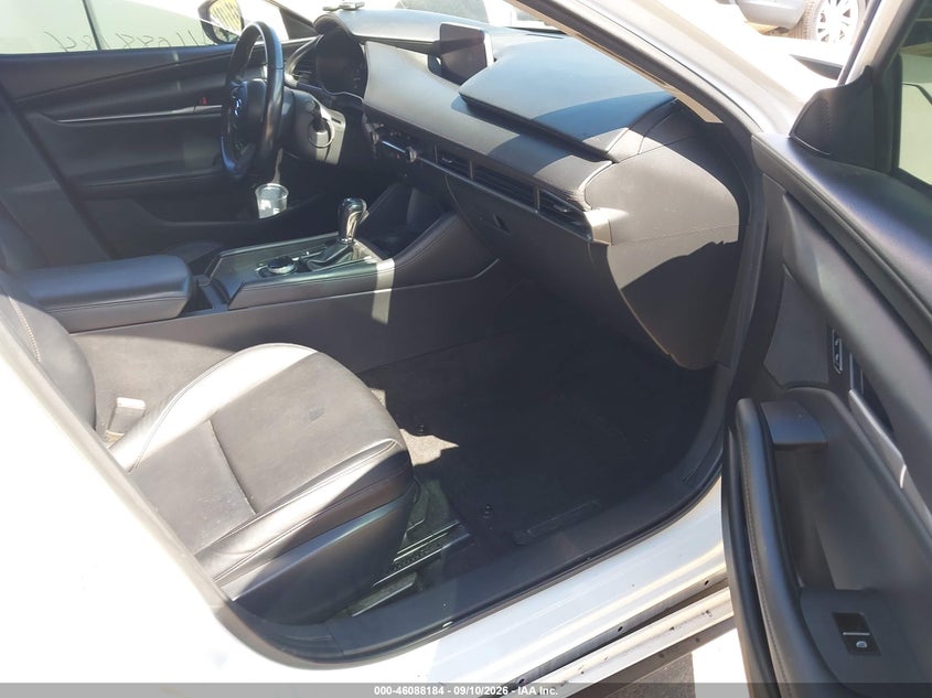 MAZDA MAZDA3 - zdjęcie 5