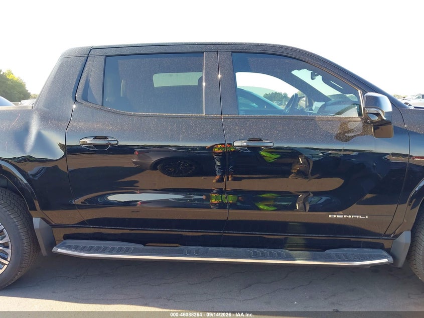 GMC SIERRA EV - zdjęcie 13