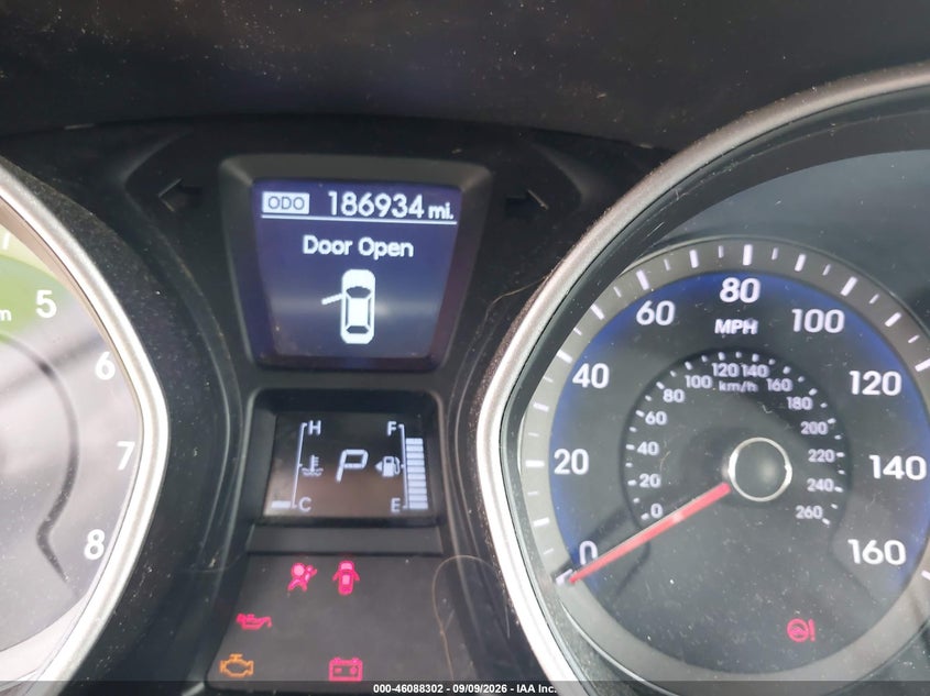 2013 HYUNDAI ELANTRA GT auction photo 7