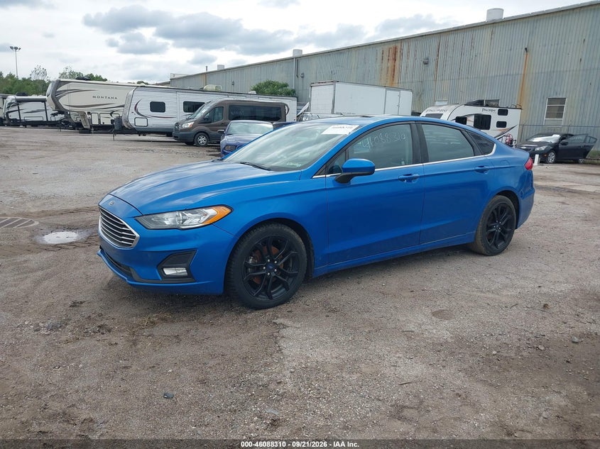 Vin: 3fa6p0hd4lr166576, lot: 46587917, ford fusion se 20202