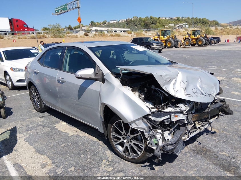 Vin: 5yfburhe8hp633347, lot: 46587942, toyota corolla se special edition 2017 img_1
