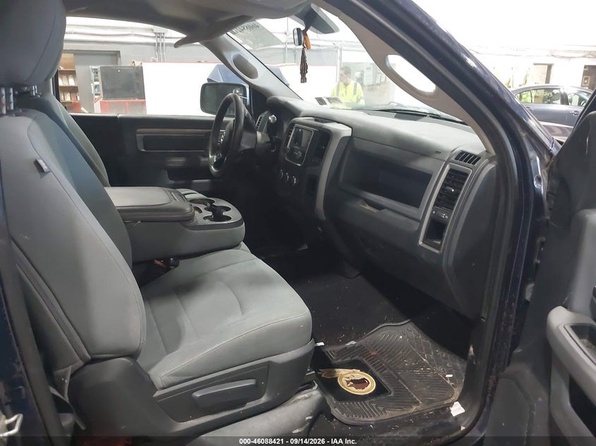 2013 RAM 1500 auction photo 5