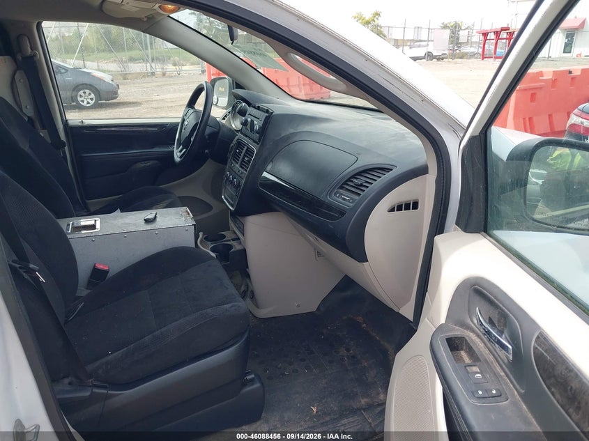 RAM CARGO 2014 VIN 2C4JRGAGXER389984