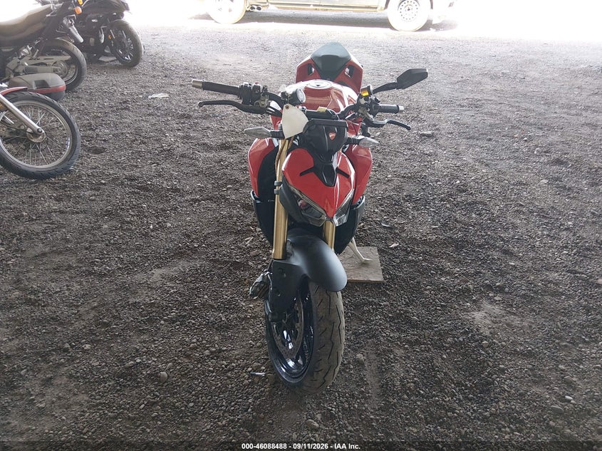 2025 DUCATI STREETFIGHTER auction photo 5