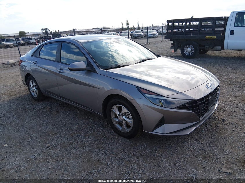 2023 HYUNDAI ELANTRA auction photo 1