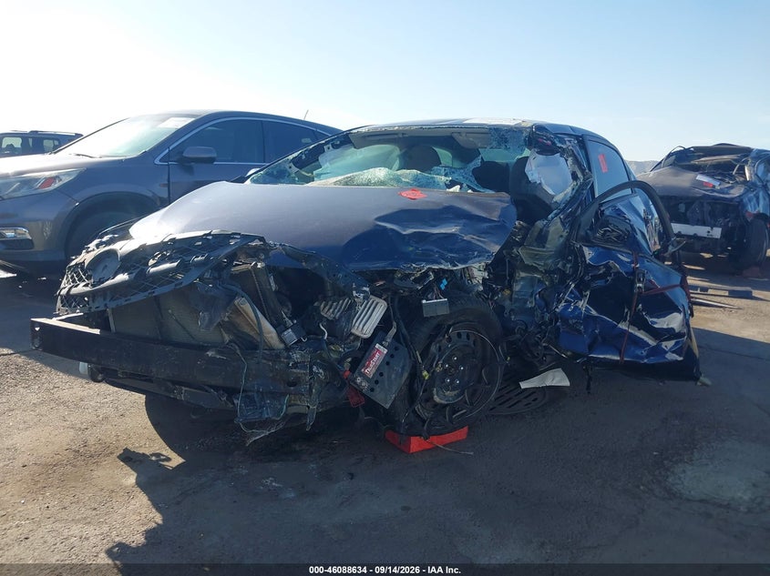 2012 Toyota Corolla, Левый бок, IAAI, VIN 5YFBU4EE5CP029951 — фото 2