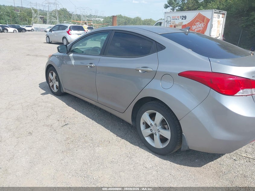 2012 HYUNDAI ELANTRA auction photo 3