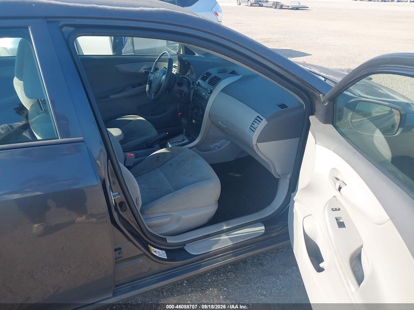 2010 TOYOTA COROLLA auction photo 5