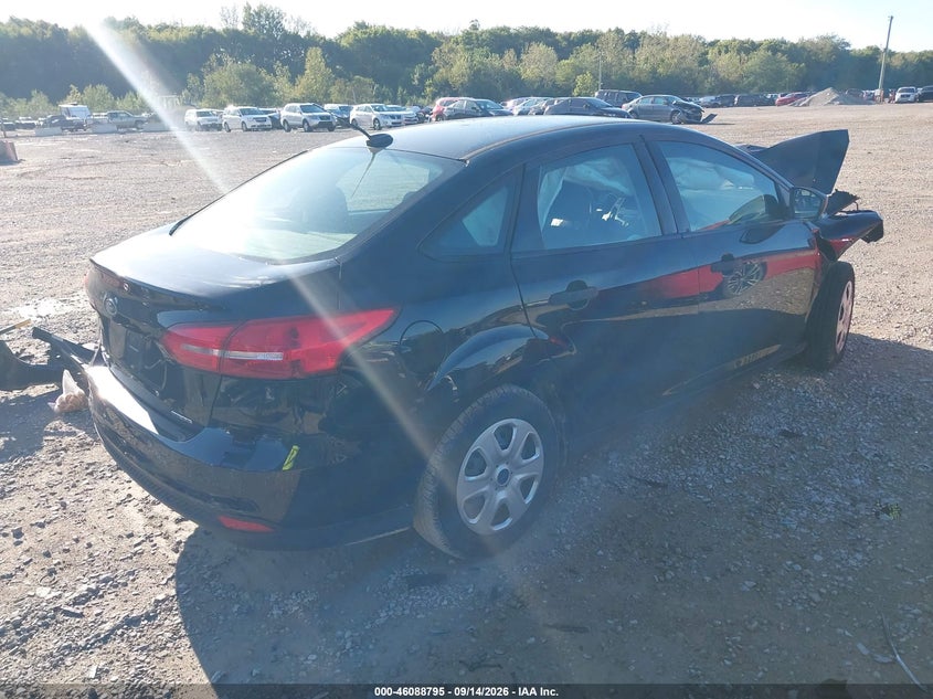 Vin: 1fadp3e26gl202011, lot: 46588402, ford focus s 20164