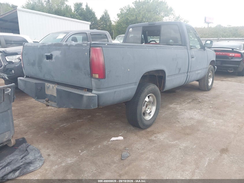 1993 CHEVROLET GMT-400 auction photo 4