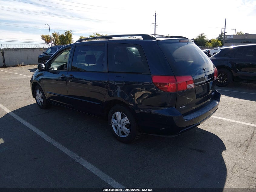 2005 TOYOTA SIENNA auction photo 3
