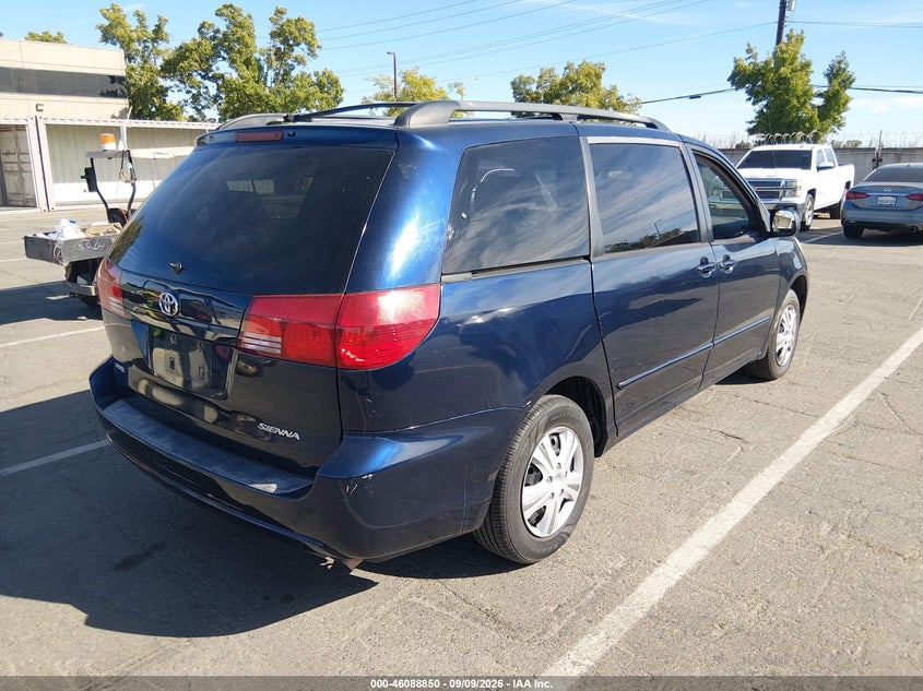 2005 TOYOTA SIENNA auction photo 4