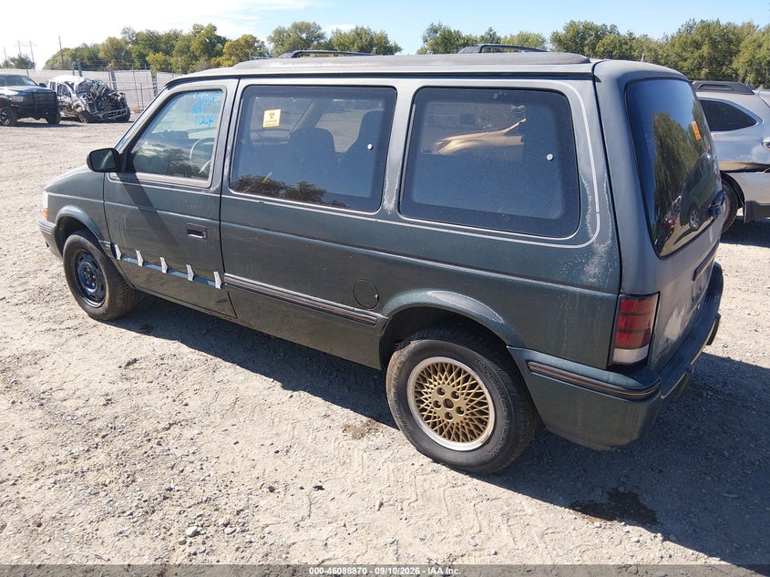 1993 DODGE CARAVAN auction photo 3