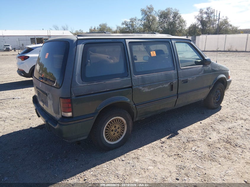 1993 DODGE CARAVAN auction photo 4