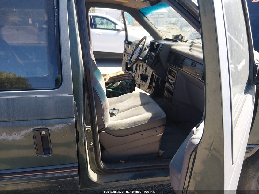 1993 DODGE CARAVAN auction photo 5
