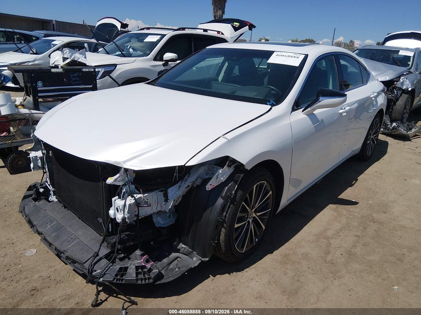 Vin: 58ada1c13su073792, lot: 46588495, lexus es 300h 20252