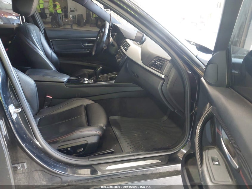 2013 BMW 328I auction photo 5