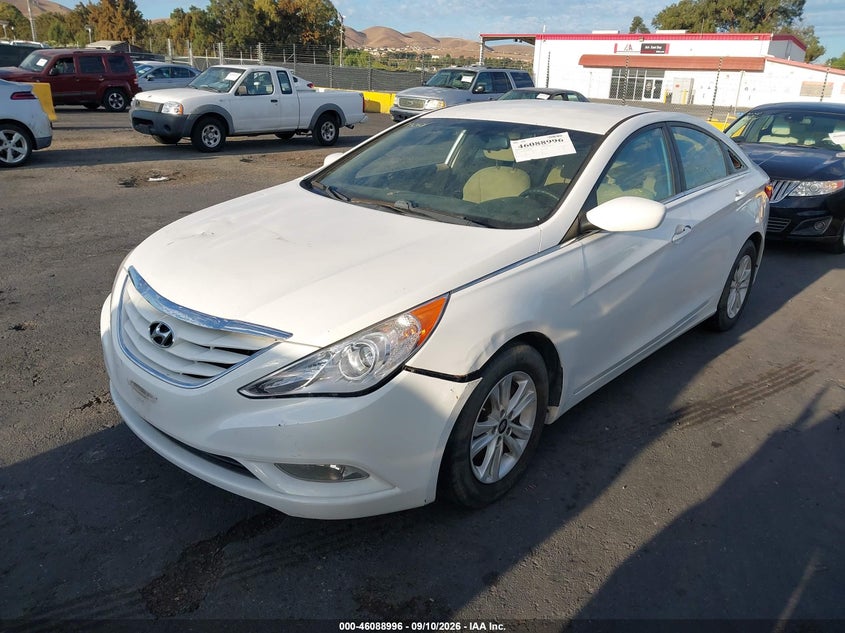 2013 HYUNDAI SONATA auction photo 2