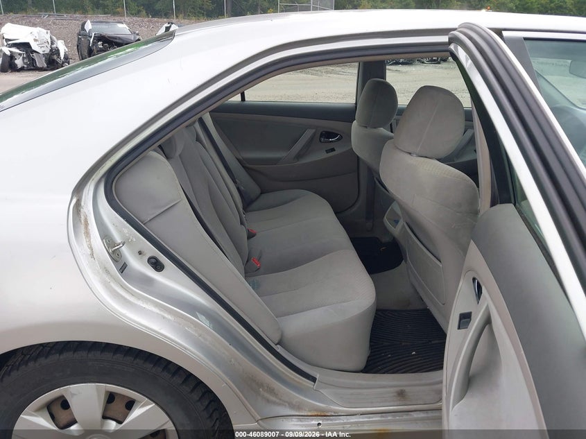2009 TOYOTA CAMRY auction photo 8
